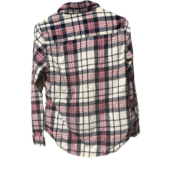 The North Face Women's Girlfriend Shirt - Picture 2 of 2